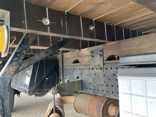 いすゞフォワードアルミブロック中型（4t）[写真21]