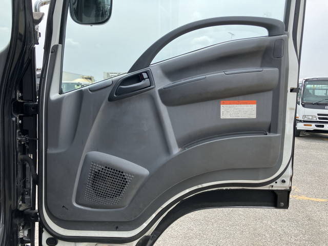 いすゞフォワードアルミブロック中型（4t）[写真30]