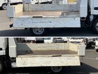 三菱ふそうキャンターダンプ小型（2t・3t）[写真14]