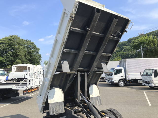 三菱ふそうキャンターダンプ小型（2t・3t）[写真16]