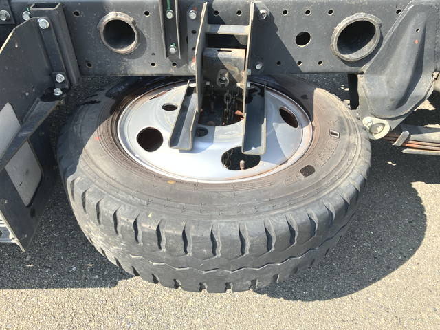 三菱ふそうキャンターダンプ小型（2t・3t）[写真24]