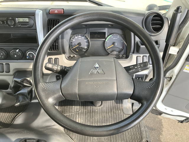 三菱ふそうキャンターダンプ小型（2t・3t）[写真37]