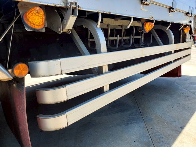 三菱ふそうスーパーグレートアルミブロック大型（10t）[写真16]