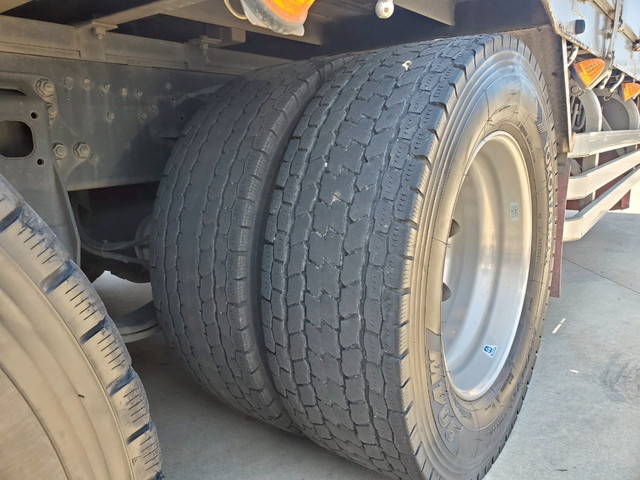 三菱ふそうスーパーグレートアルミブロック大型（10t）[写真22]