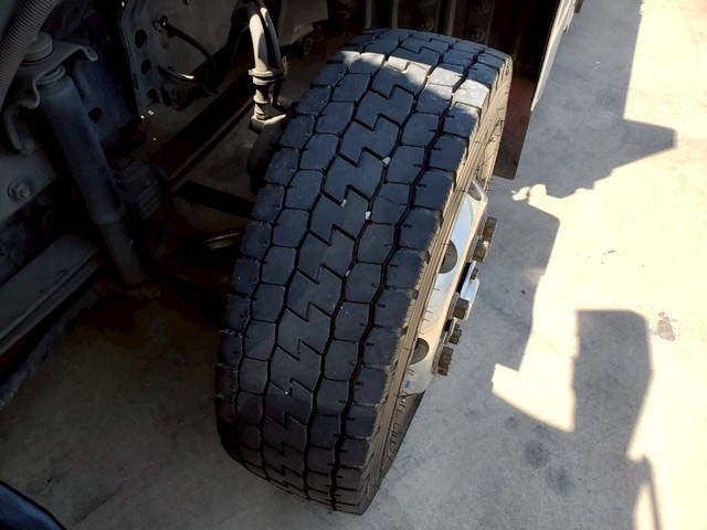 三菱ふそうスーパーグレートアルミブロック大型（10t）[写真25]