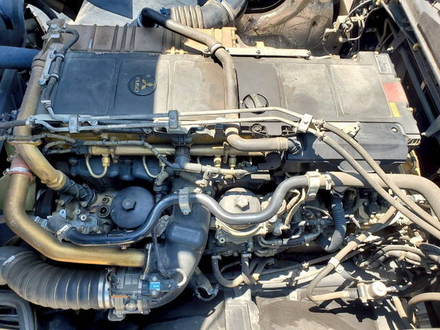 三菱ふそうスーパーグレートアルミブロック大型（10t）[写真27]