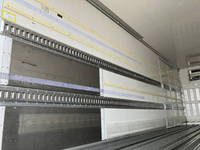 いすゞフォワード冷凍車（冷蔵車）増トン（6t・8t）[写真12]