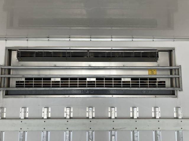 いすゞフォワード冷凍車（冷蔵車）増トン（6t・8t）[写真15]