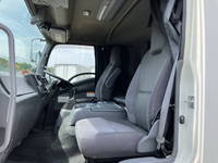 いすゞフォワード冷凍車（冷蔵車）増トン（6t・8t）[写真33]