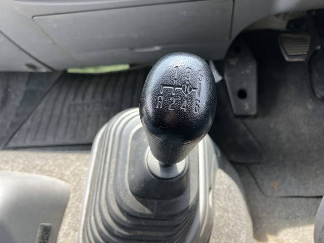 いすゞフォワード冷凍車（冷蔵車）増トン（6t・8t）[写真38]