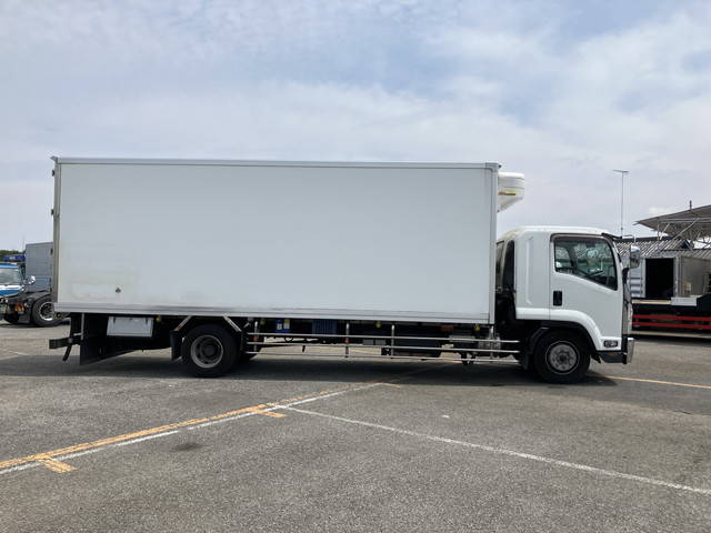いすゞフォワード冷凍車（冷蔵車）増トン（6t・8t）[写真05]