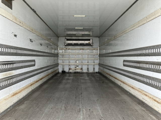 いすゞフォワード冷凍車（冷蔵車）中型（4t）[写真11]