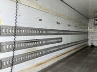 いすゞフォワード冷凍車（冷蔵車）中型（4t）[写真13]