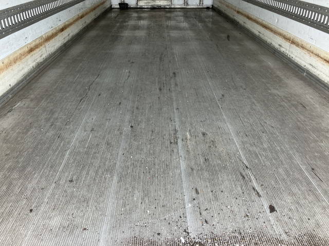 いすゞフォワード冷凍車（冷蔵車）中型（4t）[写真14]