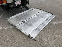 いすゞフォワード冷凍車（冷蔵車）中型（4t）[写真20]