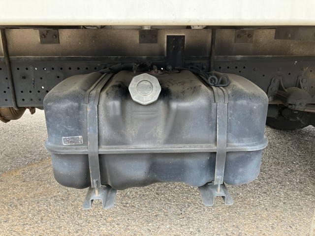 いすゞフォワード冷凍車（冷蔵車）中型（4t）[写真22]