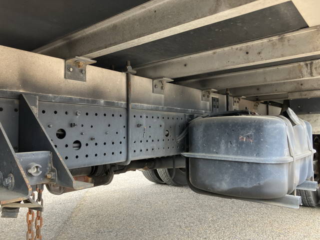 いすゞフォワード冷凍車（冷蔵車）中型（4t）[写真26]