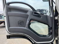 いすゞフォワード冷凍車（冷蔵車）中型（4t）[写真31]