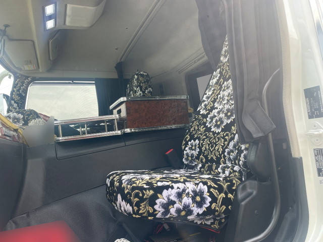 三菱ふそうスーパーグレートダンプ大型（10t）[写真30]