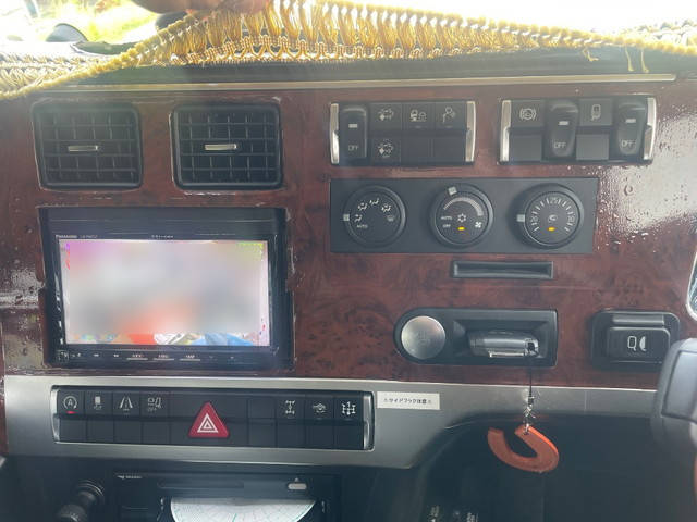 三菱ふそうスーパーグレートダンプ大型（10t）[写真37]