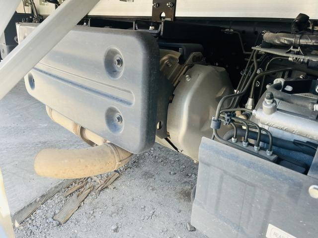 いすゞフォワードアルミウイング中型（4t）[写真10]