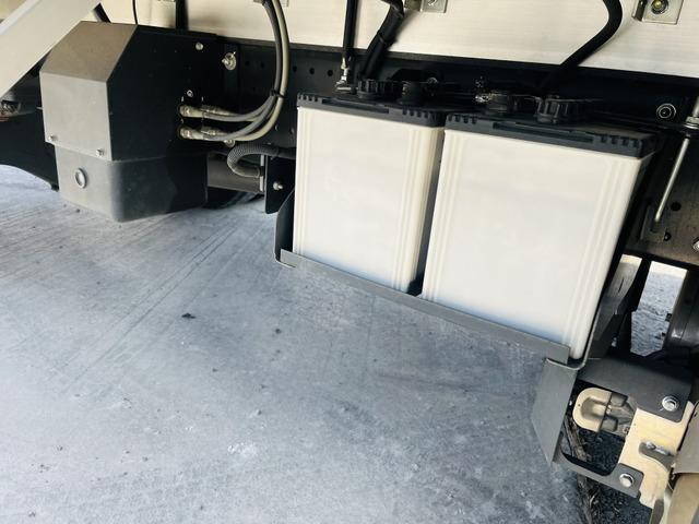 いすゞフォワードアルミウイング中型（4t）[写真11]