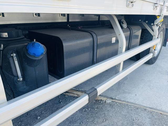 いすゞフォワードアルミウイング中型（4t）[写真16]