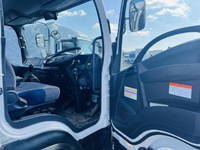 いすゞフォワードアルミウイング中型（4t）[写真23]