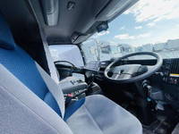 いすゞフォワードアルミウイング中型（4t）[写真24]