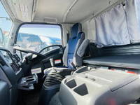 いすゞフォワードアルミウイング中型（4t）[写真36]