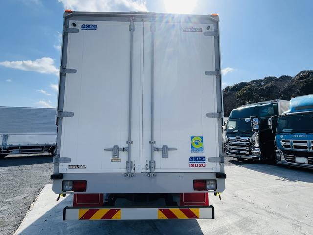 いすゞフォワードアルミウイング中型（4t）[写真06]