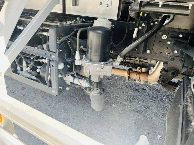 いすゞフォワードアルミウイング中型（4t）[写真09]