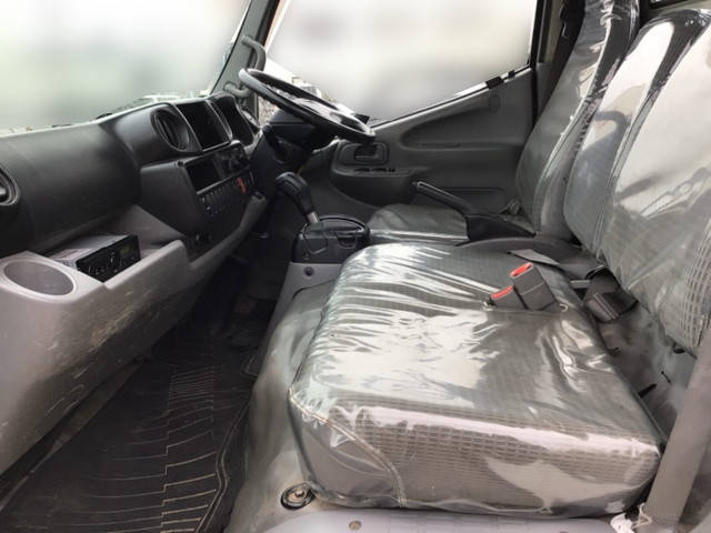 トヨタダイナ平ボディ小型（2t・3t）[写真12]