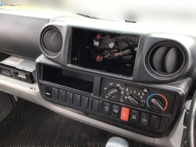 トヨタダイナ平ボディ小型（2t・3t）[写真15]