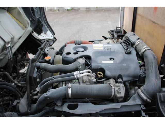 いすゞエルフ平ボディ小型（2t・3t）[写真10]