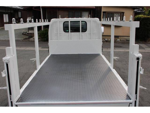 いすゞエルフ平ボディ小型（2t・3t）[写真13]