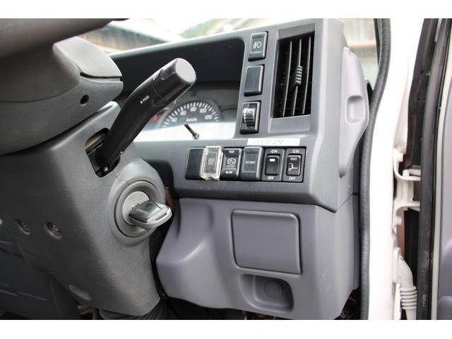 いすゞエルフ平ボディ小型（2t・3t）[写真29]