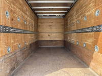 三菱ふそうキャンターパネルバン小型（2t・3t）[写真11]