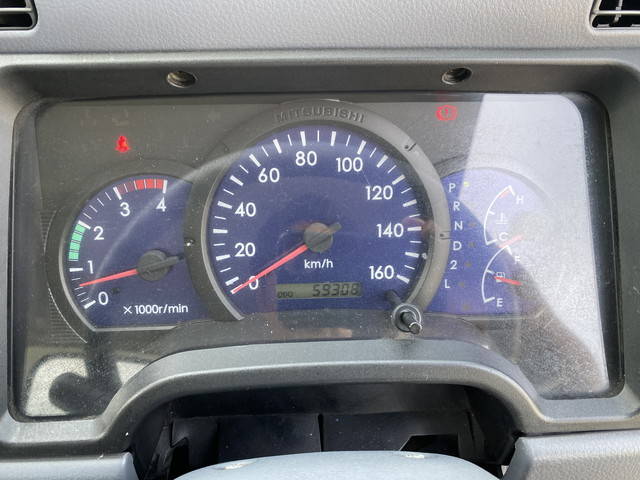 三菱ふそうキャンターパネルバン小型（2t・3t）[写真17]