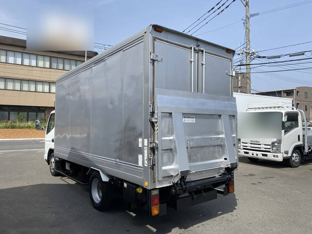 三菱ふそうキャンターパネルバン小型（2t・3t）[写真02]