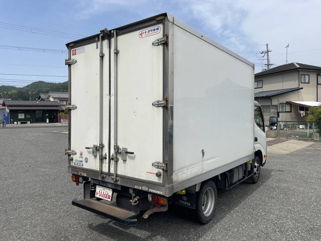 トヨタトヨエース冷凍車（冷蔵車）小型（2t・3t）[写真02]