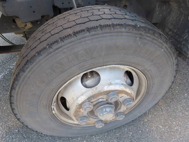 いすゞフォワードアルミウイング中型（4t）[写真19]