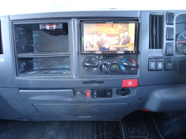 いすゞエルフクレーン3段小型（2t・3t）[写真27]