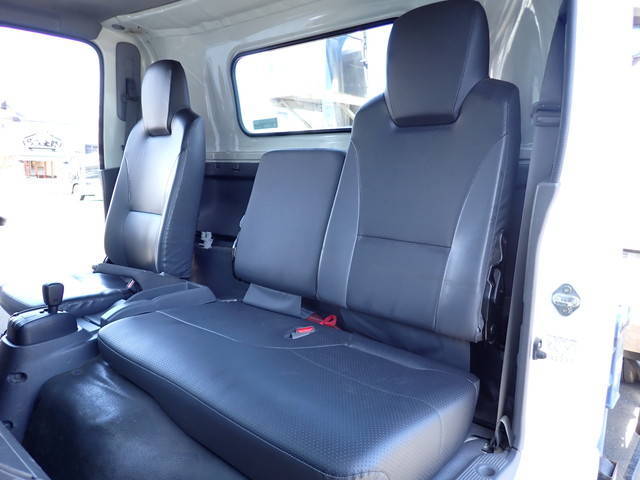 いすゞエルフクレーン3段小型（2t・3t）[写真30]