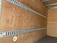 いすゞエルフパネルバン小型（2t・3t）[写真12]