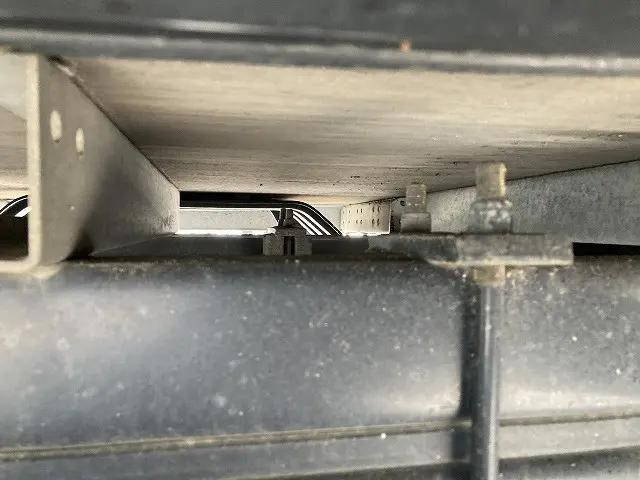 いすゞエルフパネルバン小型（2t・3t）[写真17]