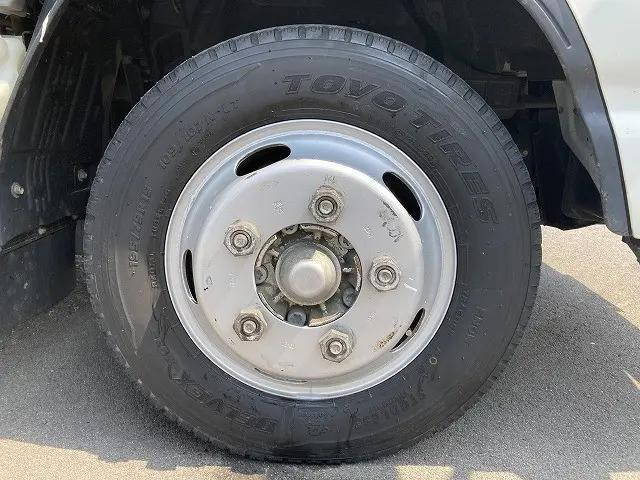 いすゞエルフパネルバン小型（2t・3t）[写真18]