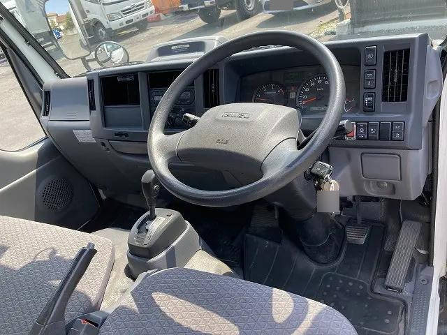 いすゞエルフパネルバン小型（2t・3t）[写真25]