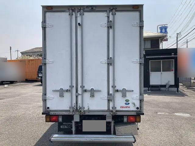 いすゞエルフパネルバン小型（2t・3t）[写真08]