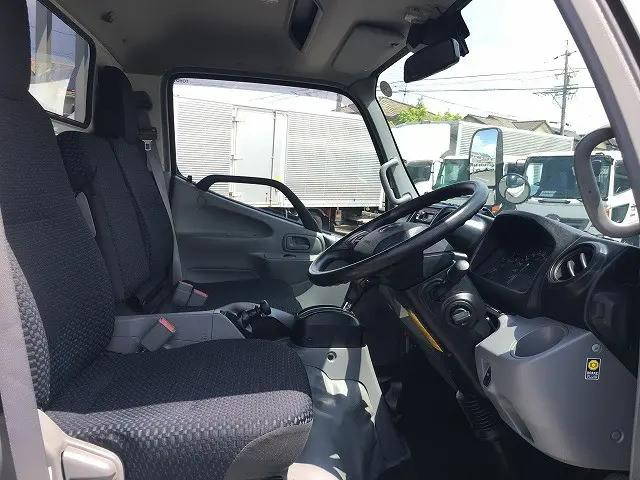 トヨタダイナ平ボディ小型（2t・3t）[写真32]